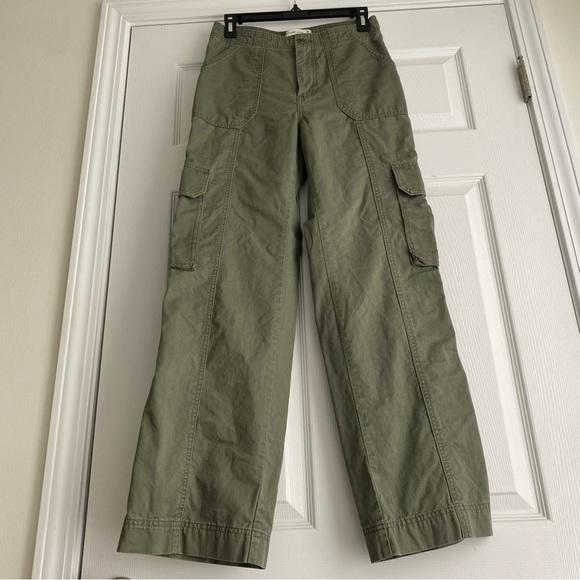 Abercrombie Relaxed Cargo Pants - Picture 4 of 5
